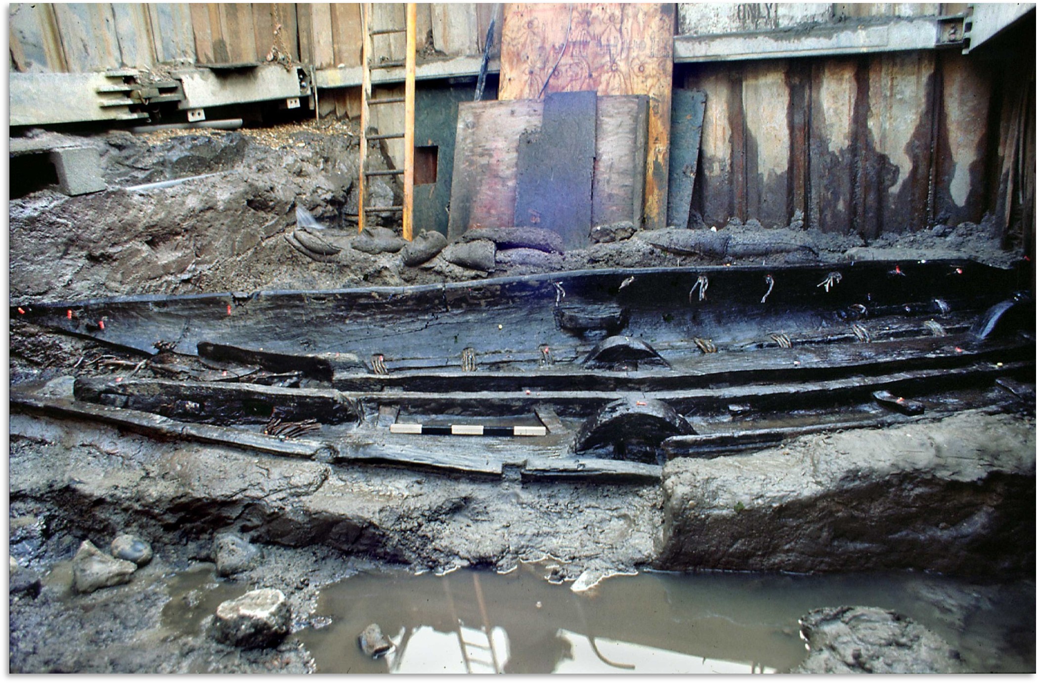 Extrémité sud du bateau de Douvres en cours de fouille