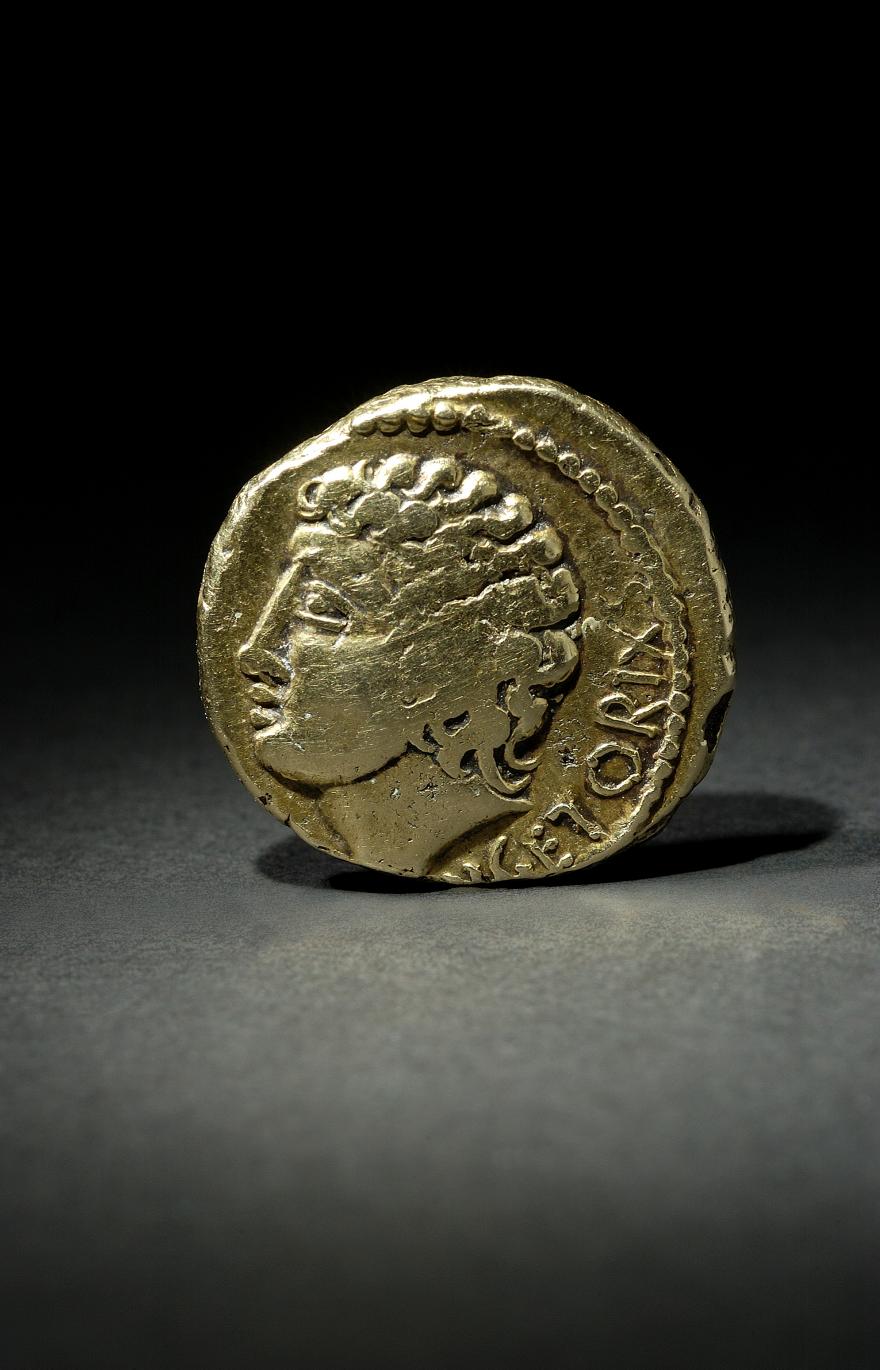 Media Name: o_Statere Vercingetorix_f_mon_1b.jpg