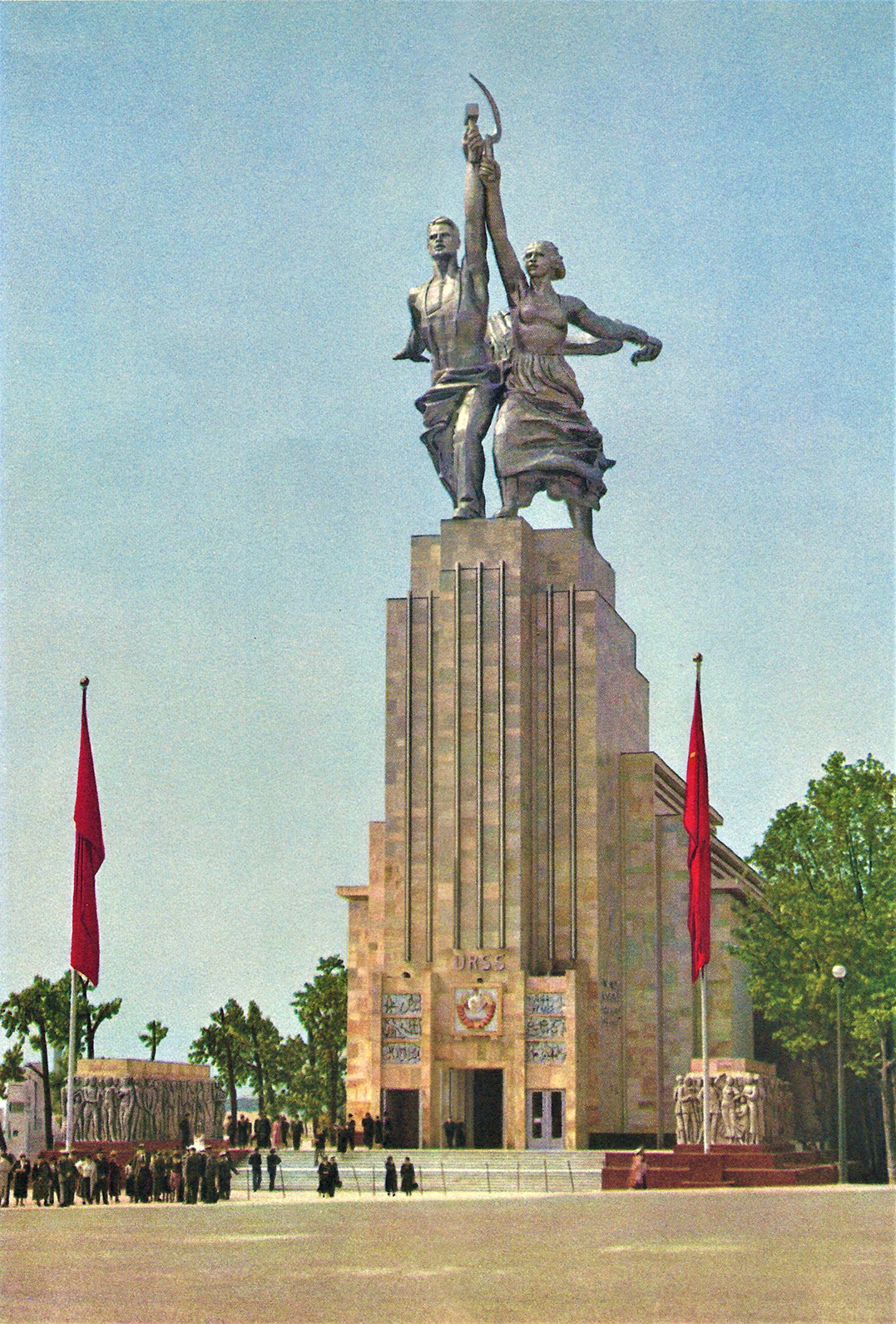 Visuel le pavillon soviétique de 1937 à Paris