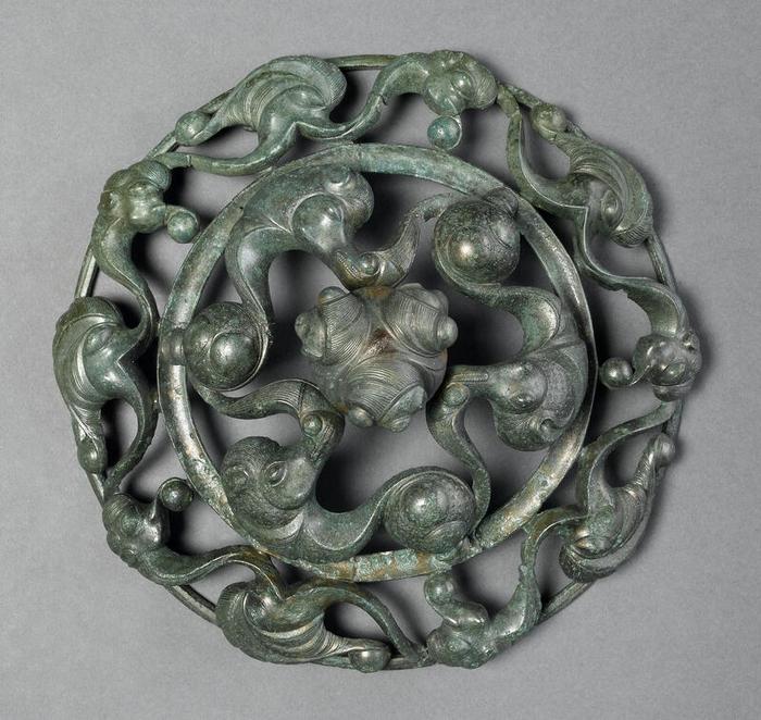 Dôme à décor zoomorphe