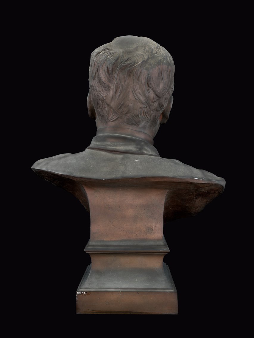 Eugène Millet par Henri Chapu (de dos)