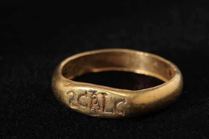 Bague sigillaire avec inscription « SCALC »