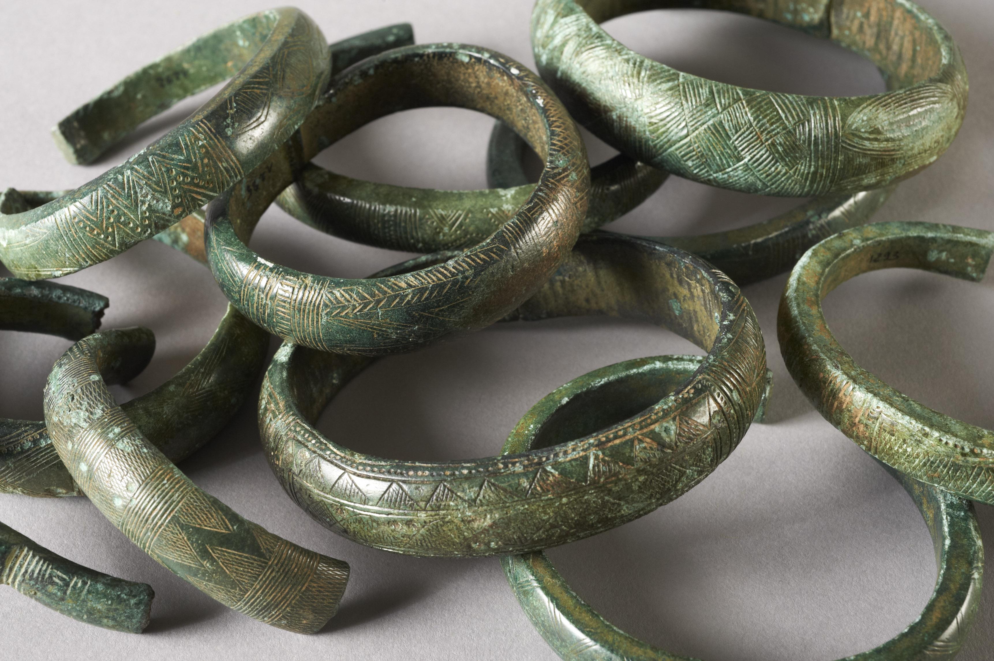 Bracelets âge du Bronze