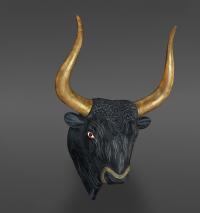 Rhyton en forme de tête de taureau