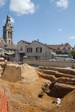 Conférence Sous les champs ou au cœur des bourgs. Une archéologie du village francilien